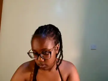 Chaturbate Free Porn Cam of elowen655796