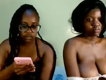 Chaturbate Best live sex cam show of elowen655796