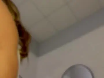 Chaturbate Live Sex Cam of wendy__doll