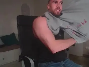 Chaturbate Live Sex Cam of ivanhydee