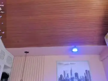 Chaturbate Adult Video Chat of viiolett_lee