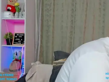 Chaturbate Live Sex Cam of boy_jerry