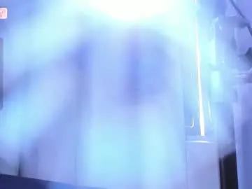 Chaturbate Free Live Porn of ema_grey1