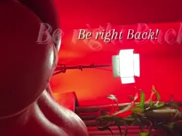 Chaturbate Live Sex Cam of enyollbloss