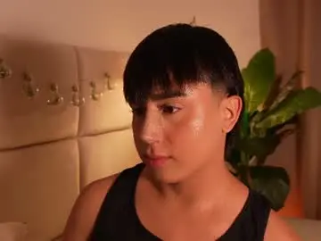 Chaturbate Free Porn Cam of enyollbloss