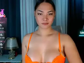 Chaturbate Live Sex Cam of violetasha