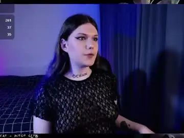 Chaturbate Live Sex Cam of micheledoll