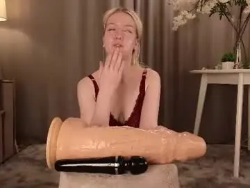 Chaturbate Live Sex Cam of tinastevenson