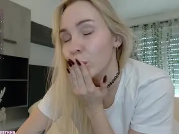 Chaturbate Free Live Porn of xxxhoneyxx