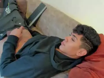 Chaturbate Adult Video Chat of logantwink18