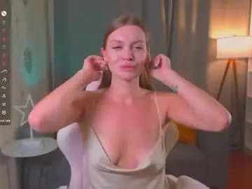 Chaturbate Best live sex cam show of lovellalipss