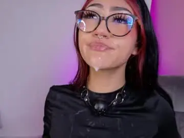 Chaturbate Watch Live Sex Cams of miluv19