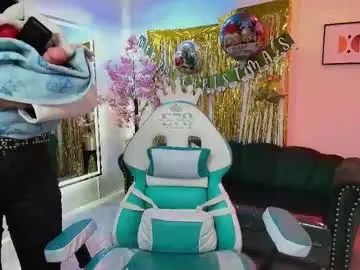 Chaturbate Free Porn Cam of myla_evans