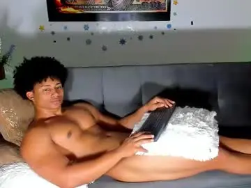 Chaturbate Live Sex Cam of nathan_sexy247