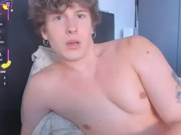 Chaturbate Free Porn Cam of robfavorite1