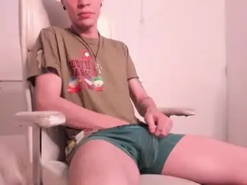 Chaturbate Live Sex Cam of dark_sun333