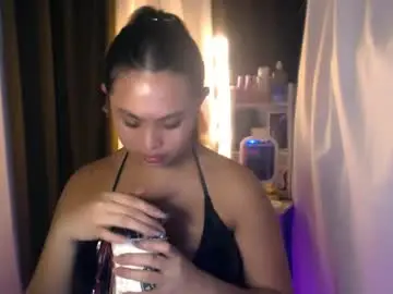 Chaturbate Free Porn Cam of elliecummers