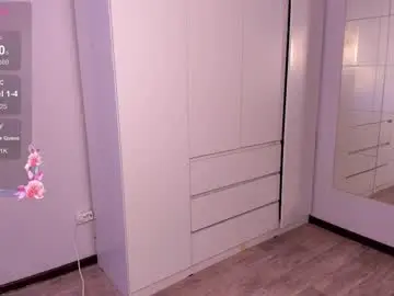 Chaturbate Free Porn Cam of julescrown