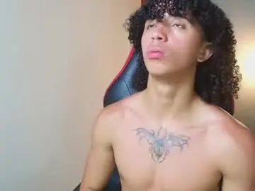 Chaturbate Free Live Porn of kim_curly_