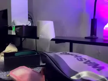 Chaturbate Watch Live Sex Cams of lilyhotson