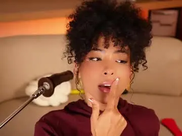 Chaturbate Sex Cam of oshun_25