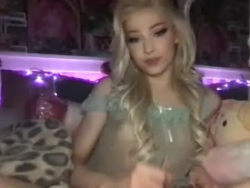 Chaturbate Adult Video Chat of pr1ncesswand