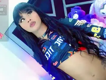 Chaturbate Live Sex Cam of alahia_daboin