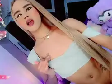 Chaturbate Adult Video Chat of alahia_daboin