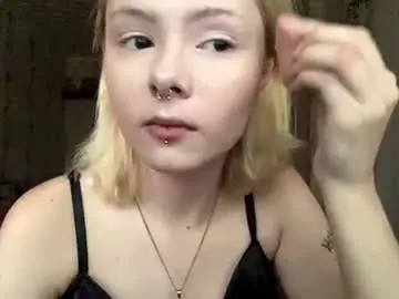 Chaturbate Free Porn Cam of richellearmentrout