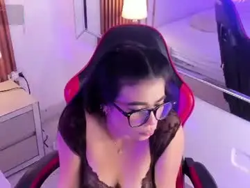 Chaturbate Best live sex cam show of lilyhans