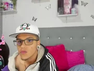 Chaturbate Live Porn of tammy_moon09_