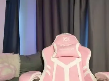 Chaturbate Live Sex Cam of _eva_queen