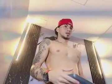 Chaturbate Free Live Porn of davin_01