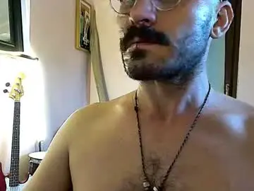Chaturbate Adult Webcams of kratoskratoskratos