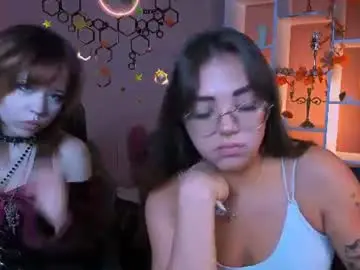 Chaturbate Watch Live Sex Cams of miss_evelina12
