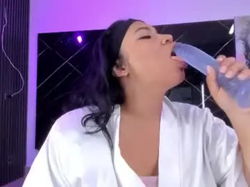 Chaturbate Live Sex of nina_hazee_