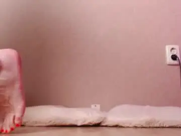 Chaturbate Free Live Porn of sweet_lil_thing