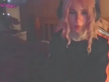 Chaturbate Live Sex Cam of notyourfemboi