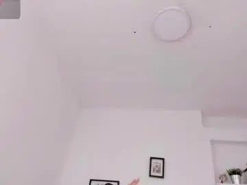 Chaturbate Free Porn Cam of rose_blossom__