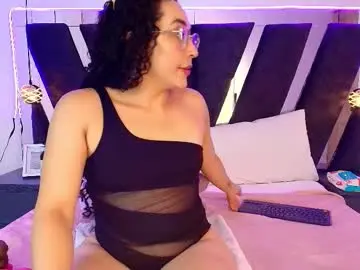Chaturbate Free Porn Cam of alehia_cute