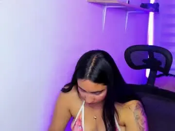 Chaturbate Adult Video Chat of caroline_rodriguez_9