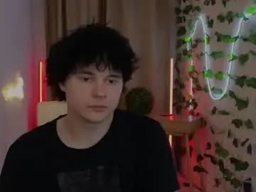Chaturbate Best live sex cam show of goth1c_tom_