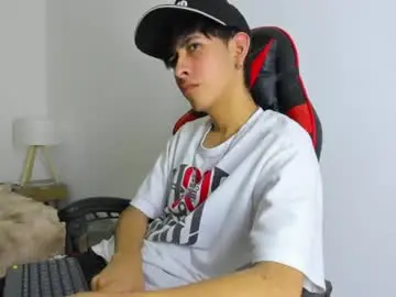 Chaturbate Free Porn Cam of julian_xp