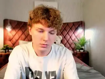 Chaturbate Free Porn Cam of kevinm1lky