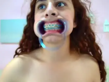 Chaturbate Best live sex cam show of scarlett_clyde