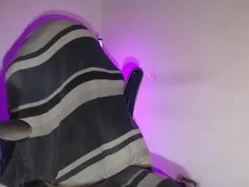 Chaturbate Live Sex Cam of 69_luciferx_69