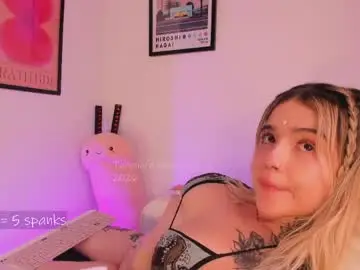 Chaturbate Live Sex Cam of _tammarra_
