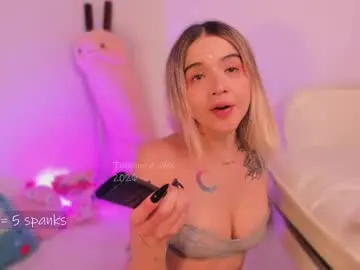 Chaturbate Free Porn Cam of _tammarra_