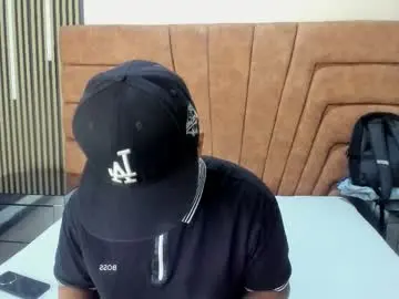 Chaturbate Free Porn Cam of mathy_robert