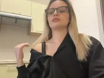 Chaturbate Adult Webcam of white_kitty_